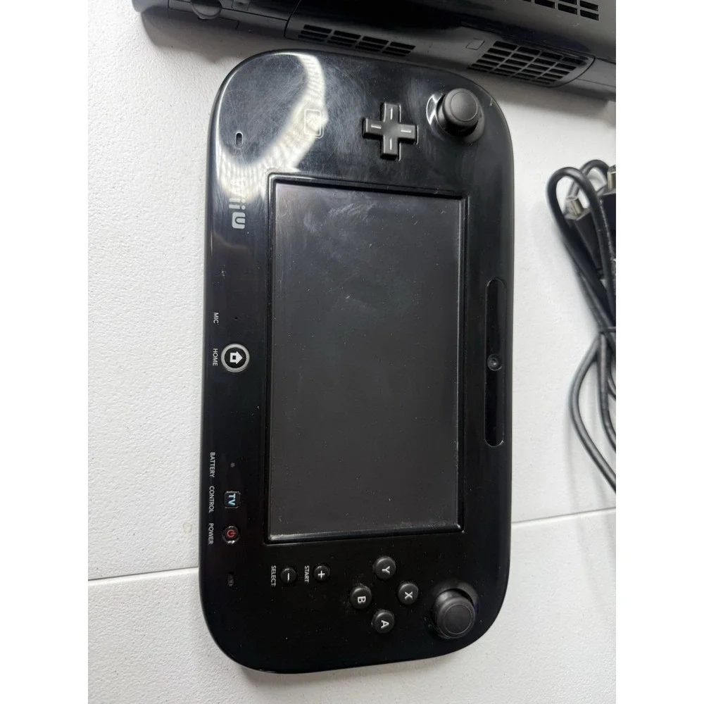 Nintendo Wii U 32GB Console Deluxe Set Black Bundle With 3 Games WUPSKAFB